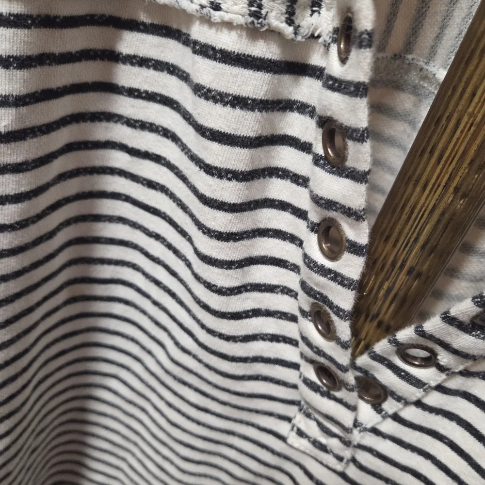 Anthropologie Pilcro Spliced Henley Top Black White Striped Size Small - Picture 4 of 8